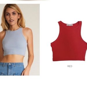 Red cropped ribbed tank top✨️
